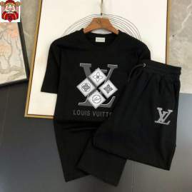 Picture of LV Shirt Pant Suits _SKULVM-5XLkdtr20823698
